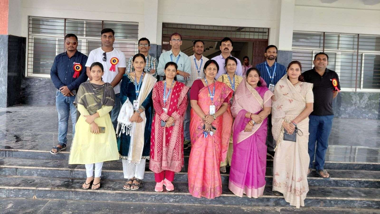 सेवा संकल्प अभियान से गूंजा पुष्पराजगढ़ महाविद्यालय, विद्यार्थियों ने दिखाई प्रतिभा